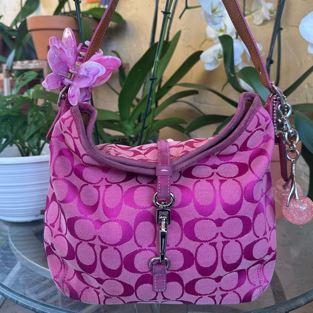 Vintage Coach Signature Hampton Clip Pink Bag